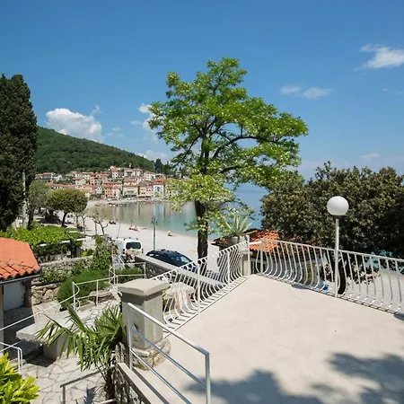Giardino Laura Apartment *